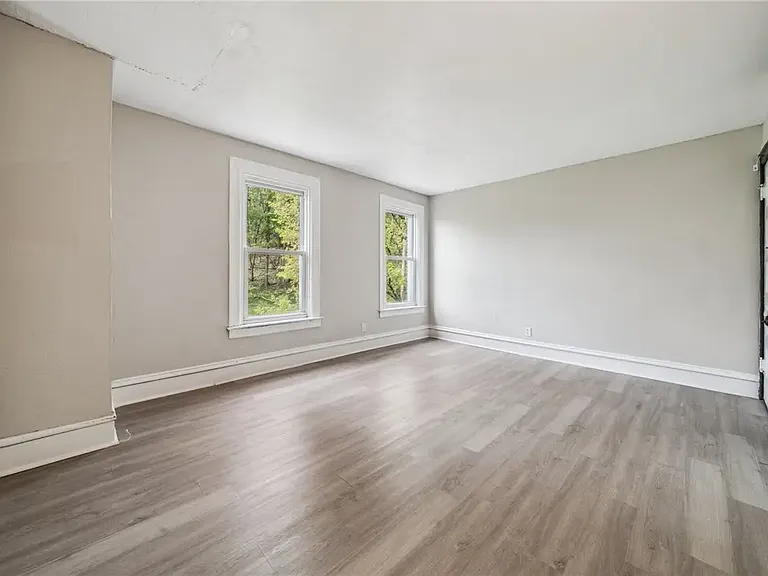 620 Chautauqua St — Photo 8