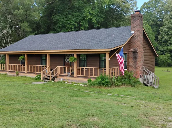959 Cheves Rd, Zebulon, NC 27597