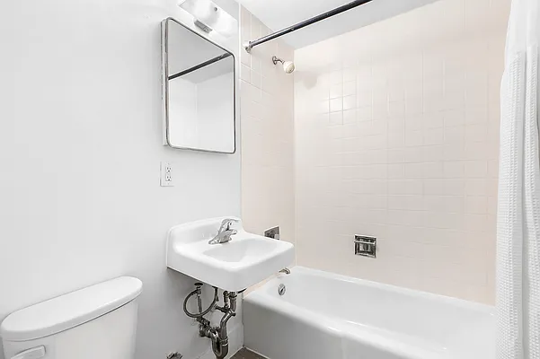 Rented by Corcoran | media 6