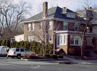 1017 N University St APT 1, Peoria, IL