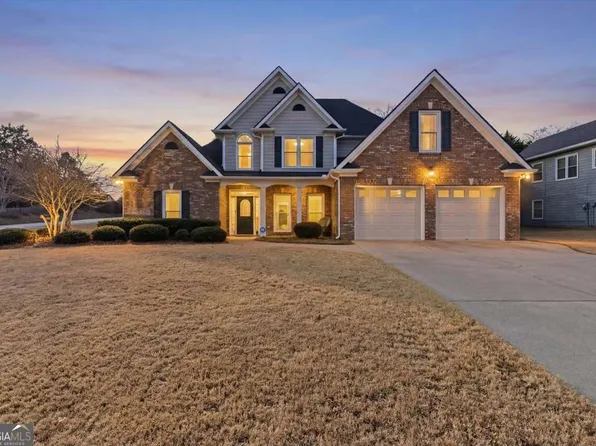 74 Planters Dr NW, Cartersville, GA 30120