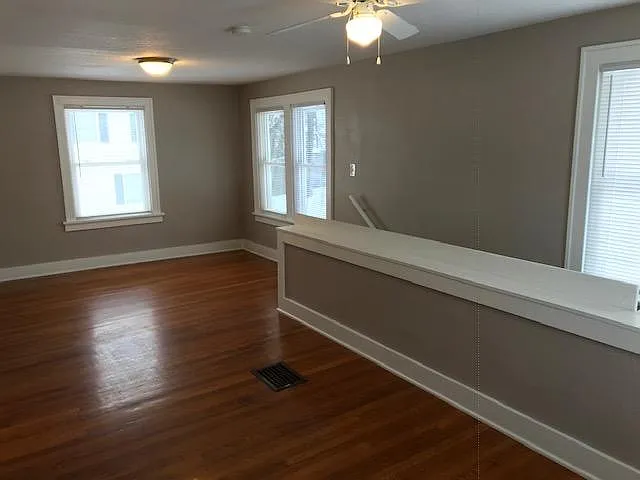 3933 Fisher St — Photo 9