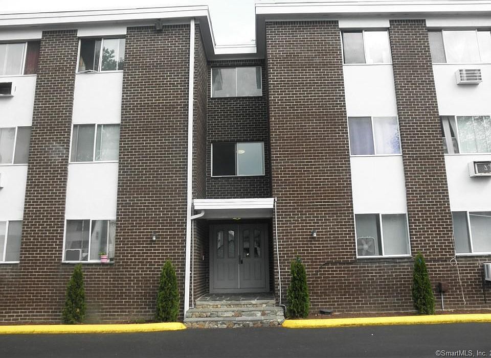 2nd image of 3880 Main St APT 10