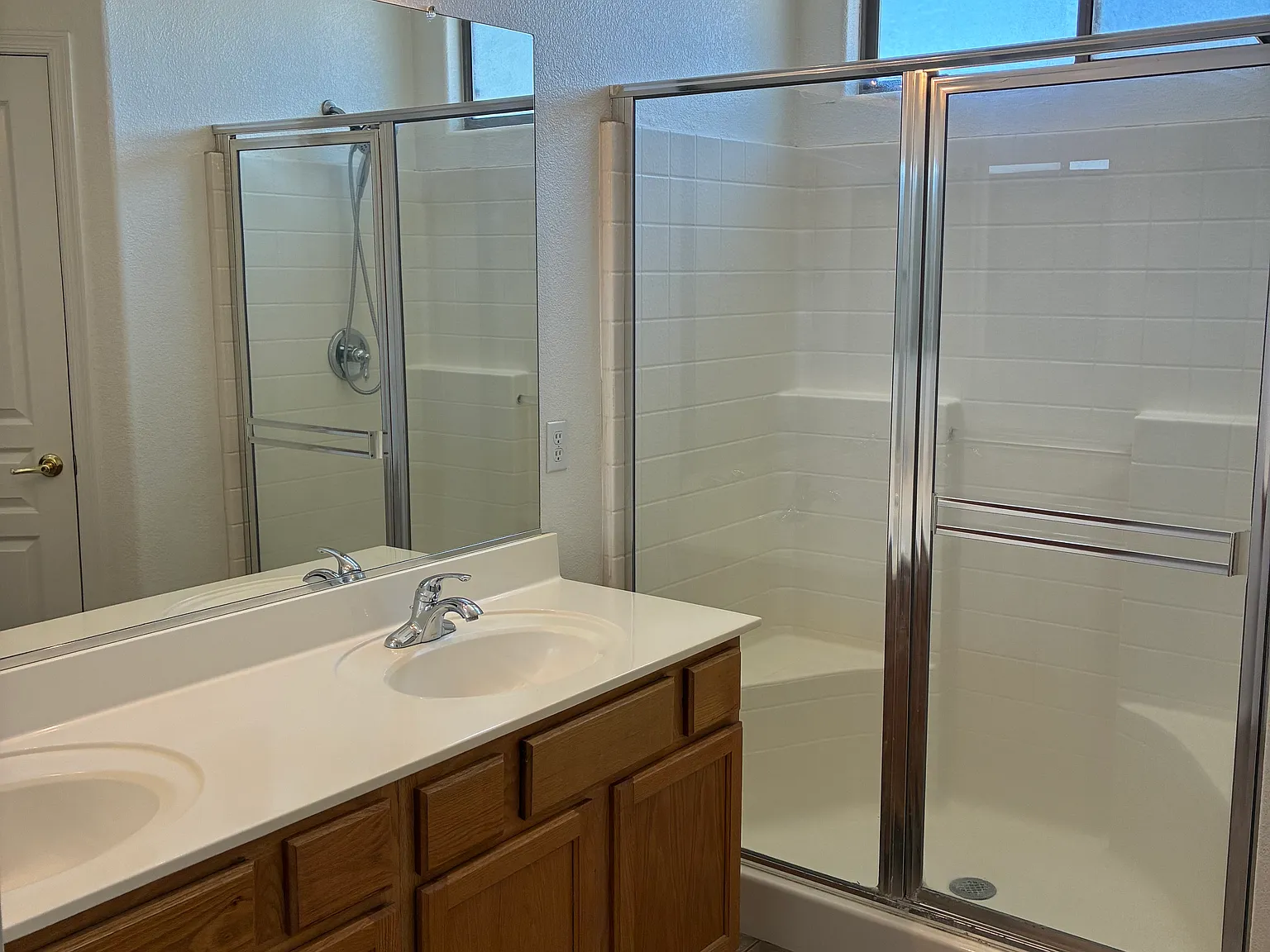 4 bed, 1743 sqft, $2,600 — Photo 4