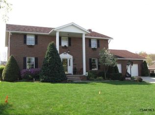 139 Luna Ln, Johnstown, PA 15904