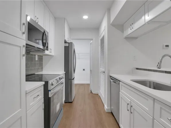 122 Tuxworth Cir, Decatur, GA 30033