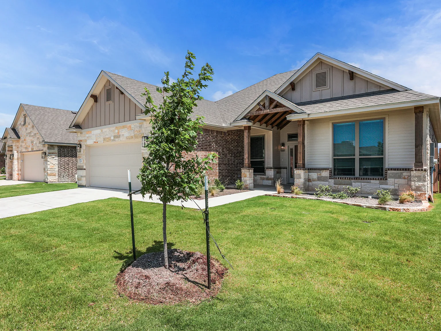 7224 Caladium Drive - 1 — Photo 1