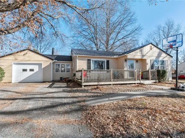 613 Ralph St, Richmond, MO 64085