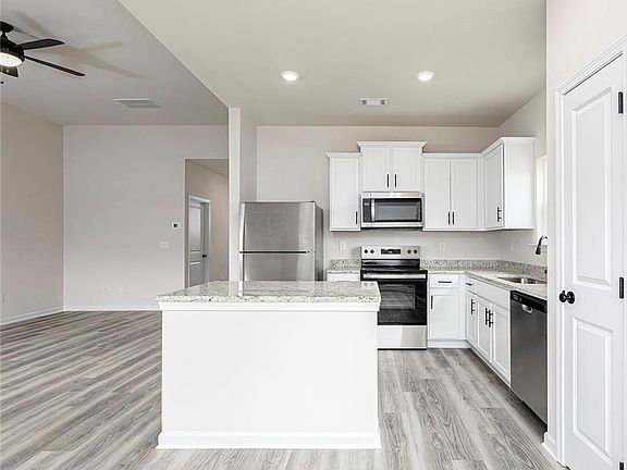 5th image of 244 Sunfish Cir