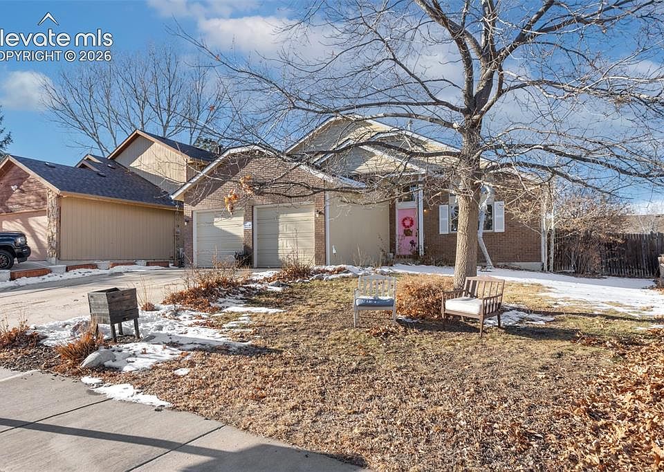 1st image of 3840 Summer Breeze Dr