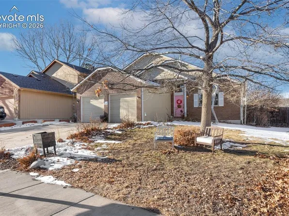 3840 Summer Breeze Dr, Colorado Springs, CO 80918