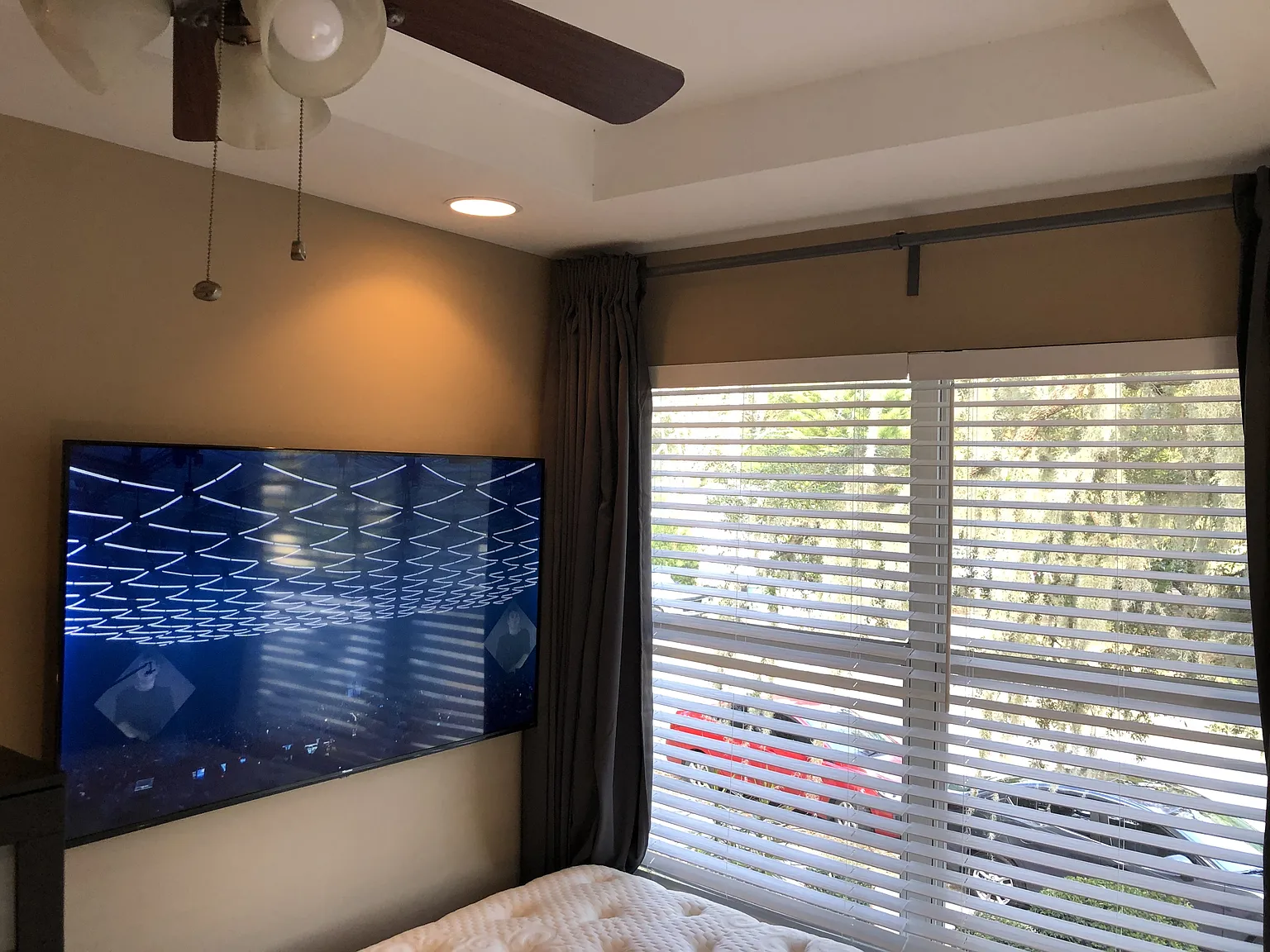 1310 Daytona Avenue - 4 — Photo 3