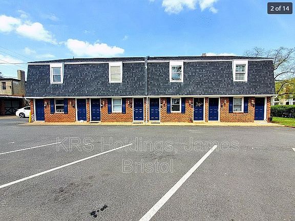 2nd image of 300 S Arthur Ashe Blvd APT 3