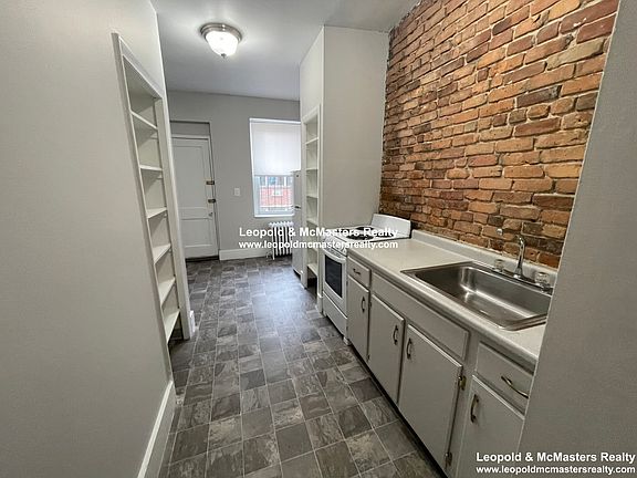 5th image of 46 S Huntington Ave #75-1