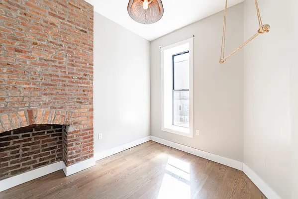 Rented by Maplewood Management | media 21