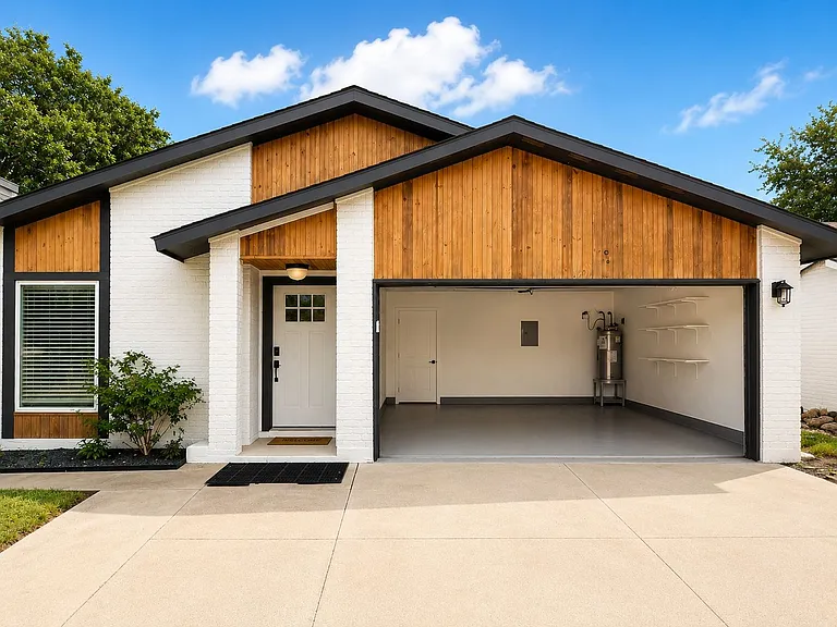 11004 Jordan Ln — Photo 19