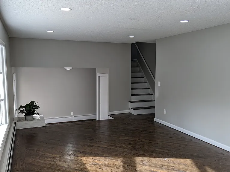 94 Bronson Rd — Photo 4