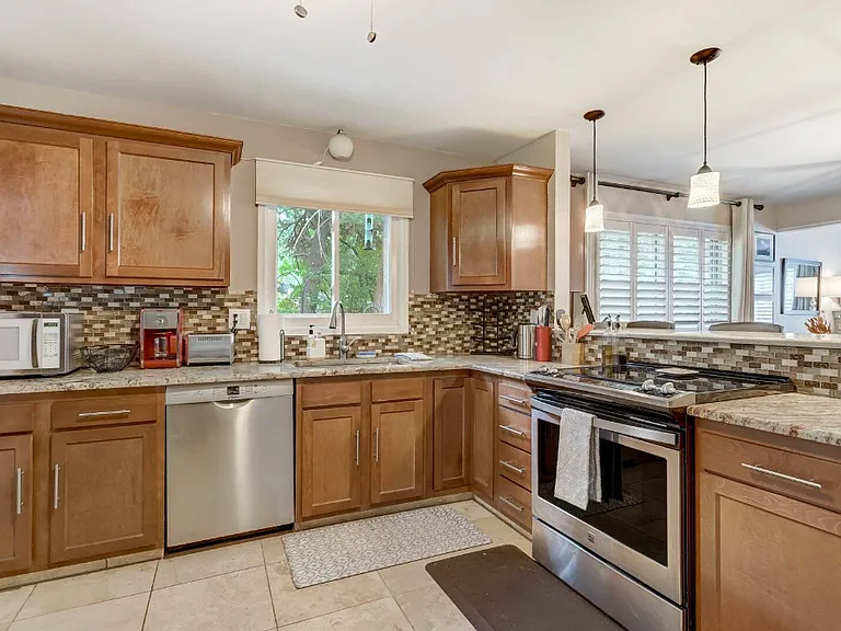 3014 Chambers Cir — Photo 22