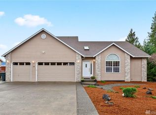 12 Curtis Ln, Longview, WA 98632