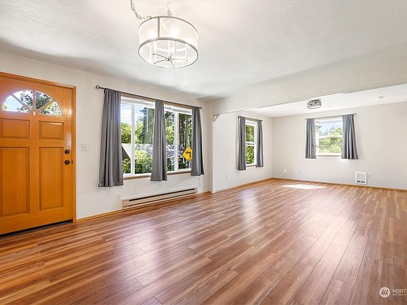 3rd image of 3703 Burwell Street