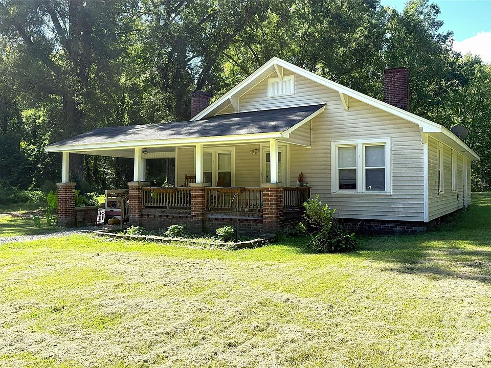 1st image of 44731 Gold Branch Rd