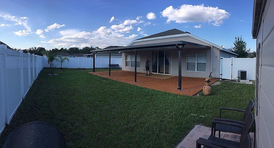 2nd image of 14853 Wake Robin Dr
