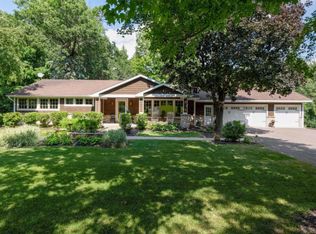 16424 Holdridge Rd W, Wayzata, MN 55391