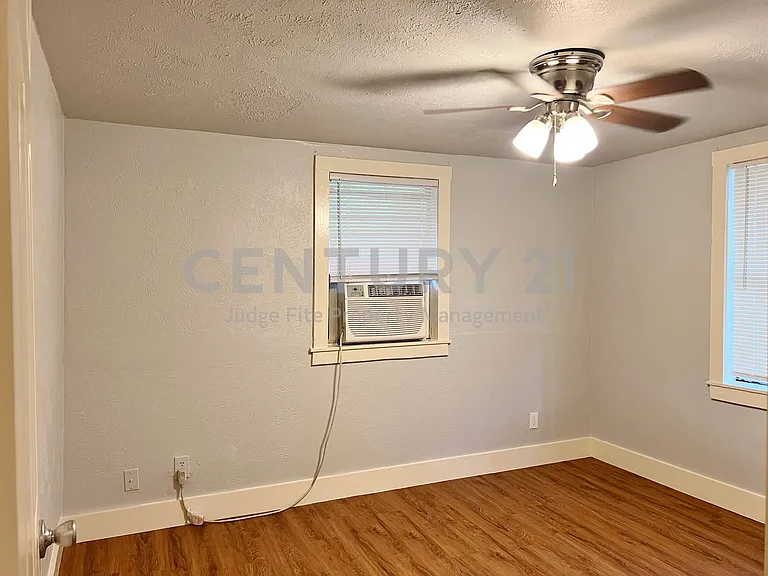 423 Dr Martin Luther King Jr Blvd — Photo 8