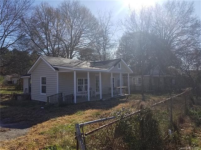 1st image of 4404 S Falls St