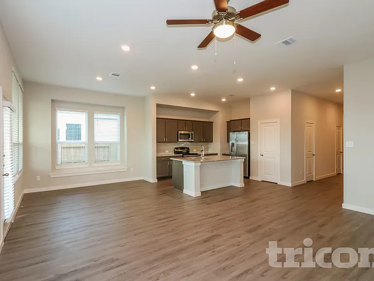 2359 Cohorn Trl — Photo 7