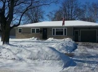 644 S 16th Ave, West Bend, WI 53095