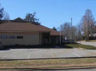 306 4th St SW, Hickory, NC 28602