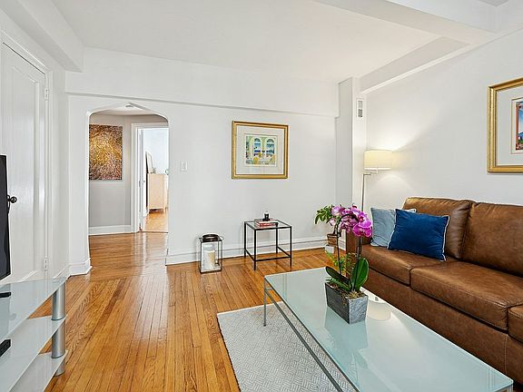 2nd image of 200 E 16th St APT 3L