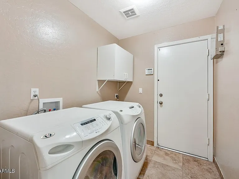 6191 W Shannon St — Photo 20