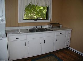 973 Long Hill Rd, Middletown, CT 06457