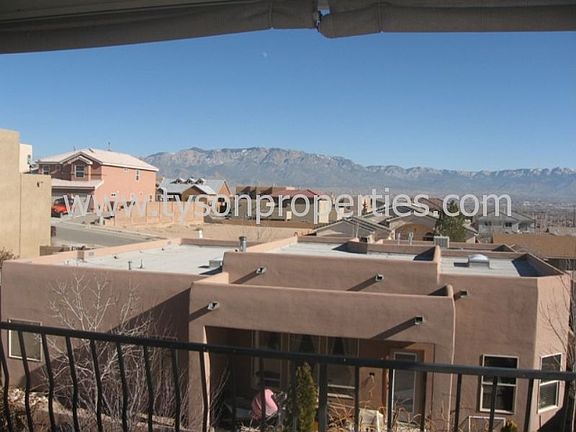 Master Balcony-Views