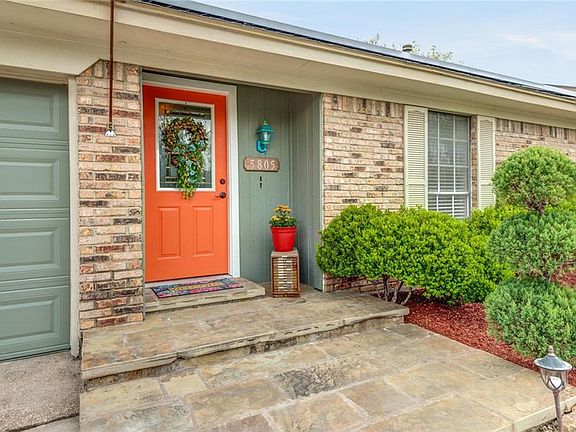 3rd image of 5805 Chadsford Ct