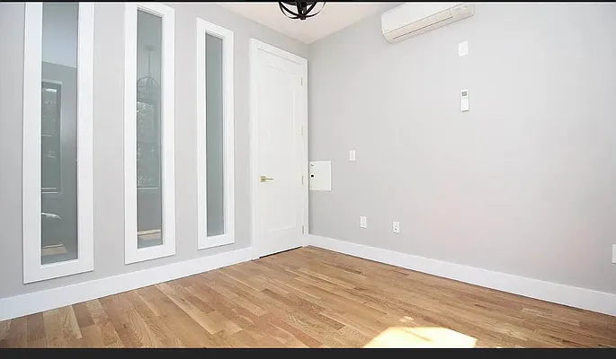 Rented by Space Link Realty | media 16