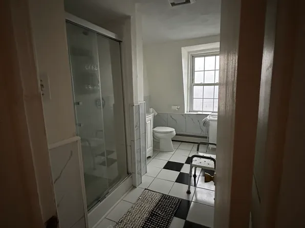 125 London St, Boston, MA 02128