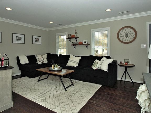5th image of 11430 Great Branch Dr