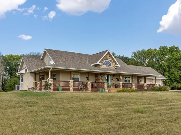 2714 Morley Pl, Logan, IA 51546