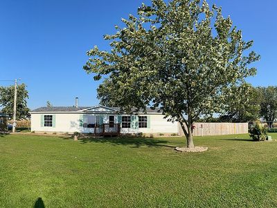 100 County Road 725 E, Montrose, IL, 62445