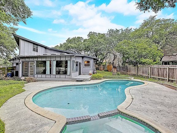 2nd image of 4904 Big Trail Cir