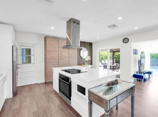 942 SE 13th Ave, Deerfield Beach, FL 33441