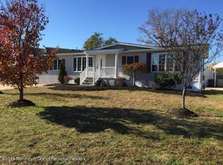 102 Mizzen Rd, Brick, NJ 08723