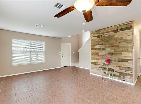 4th image of 147 Soapberry Dr