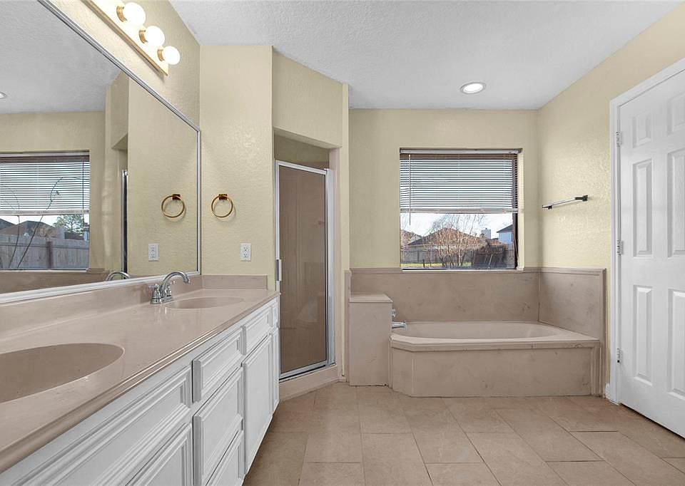 1st image of 107 Papaya Street