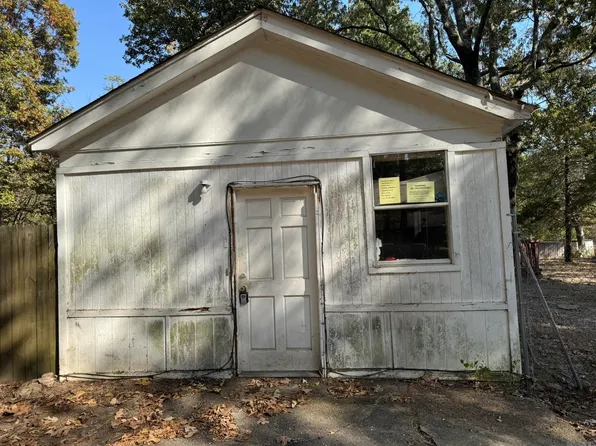 5915 Boydston Rd, Little Rock, AR 72204