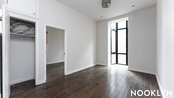 Rented by Nooklyn NYC LLC | media 28