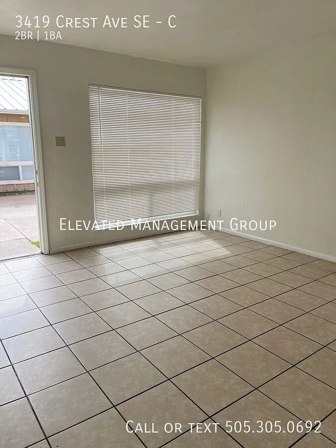 $300 Off First Full Month's Rent! Renovated Downstairs 2 Bedroom Unit! — Photo 3